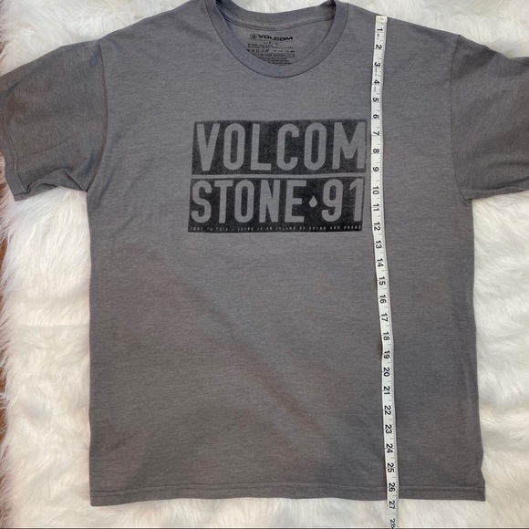 Men’s Volcom  t-shirt - Picture 6 of 7